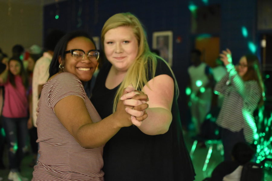 Students dance the night away at Spanish Club Fiesta