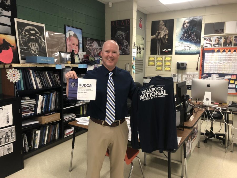 Hollis wins national yearbook adviser award