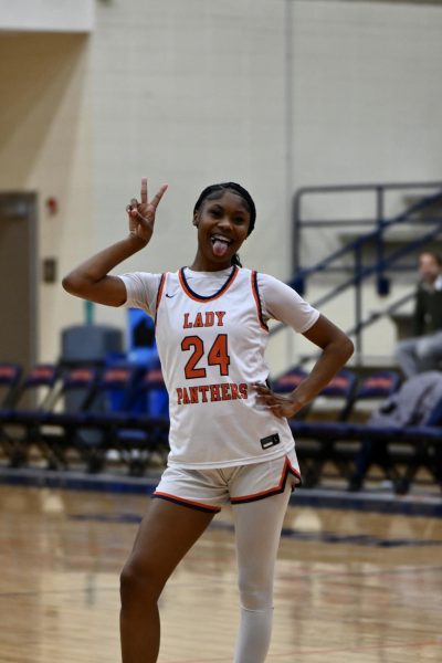 PHOTO GALLERY: Varsity Girls Basketball vs. GMC, 1/9/25