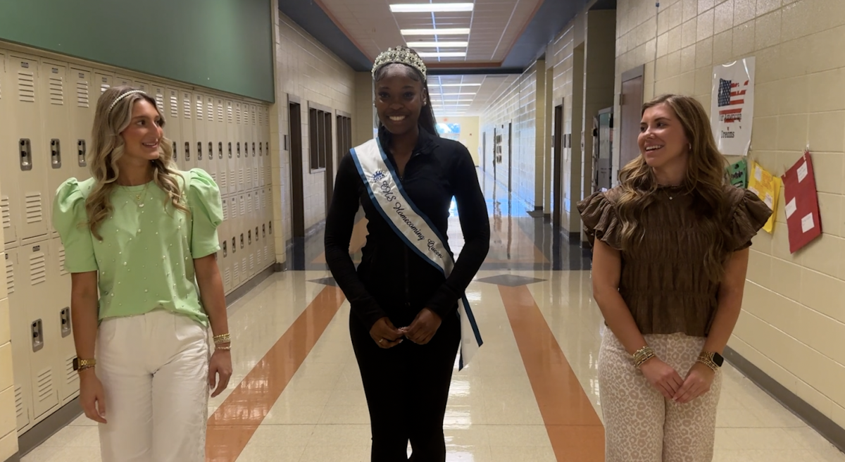 HALL TALK: 2025 Homecoming Queen and King