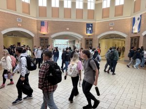 Students move through the rotunda during class change on April 28. Chapman has experienced student population growth as the city of Inman has grown, but there are currently no plans to expand the school.